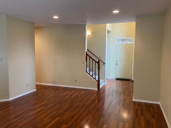 Building Photo - *$1,000 Off 1st Month's Rent!* Well-Kept Three Bedroom Home in West Salem