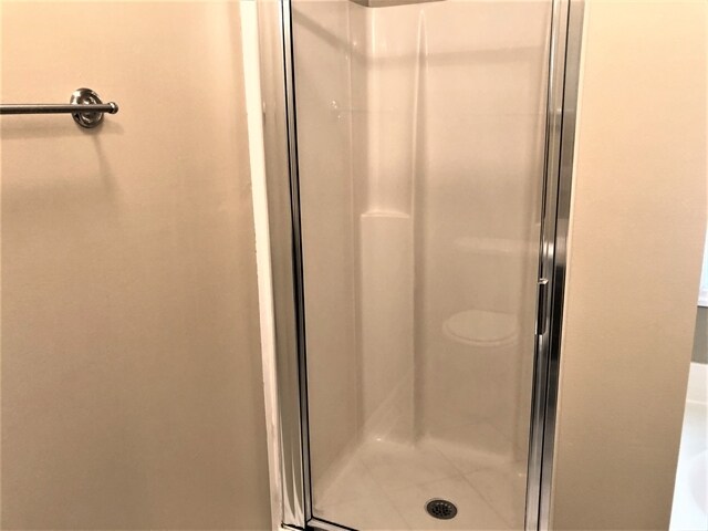 Building Photo - 112 Pine Orchard Ct