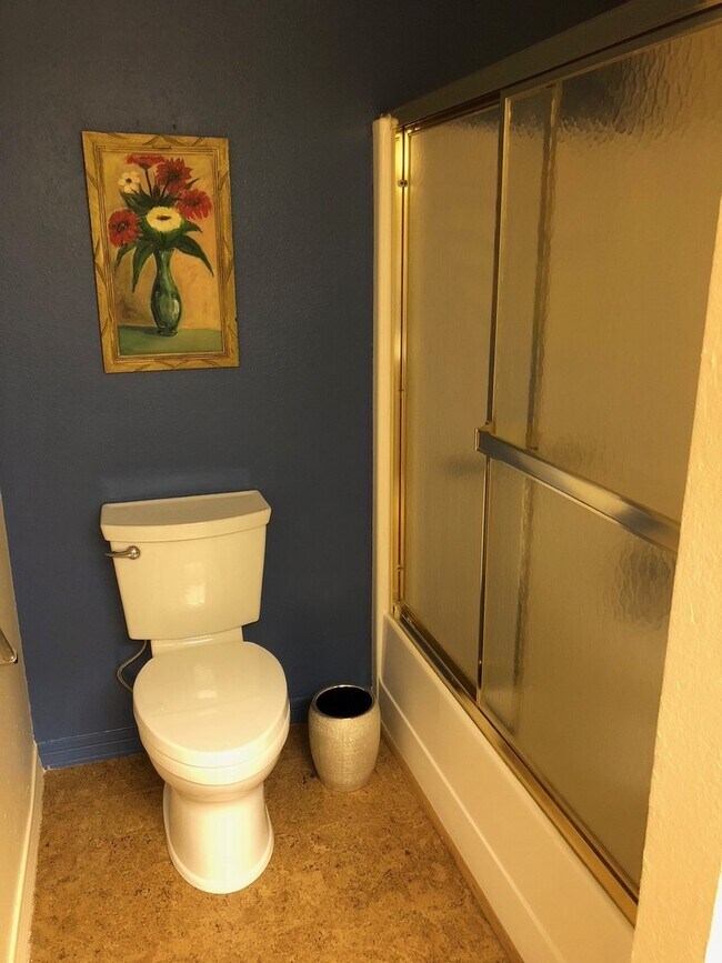 Building Photo - Lovely Home Steps Away From All the Amenities in Leisure World, in 45+ Active Adult Community Ava...