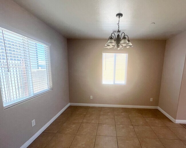Building Photo - 621-623 W Imperial Hwy