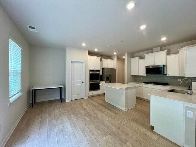 Building Photo - 314 Hamptons Cove Rd