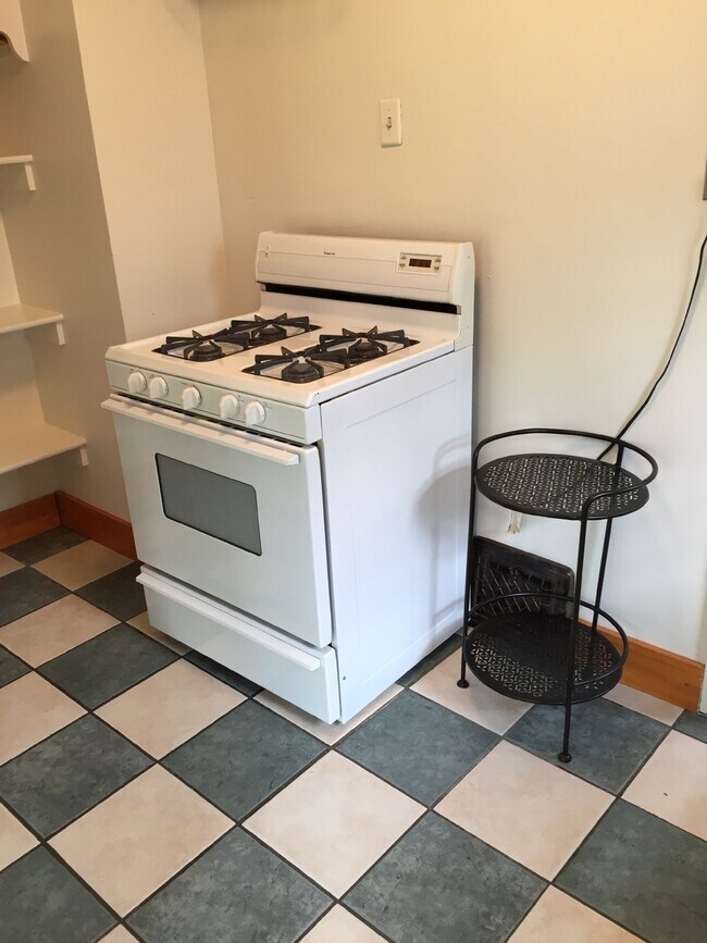 Building Photo - Ranch House for Rent