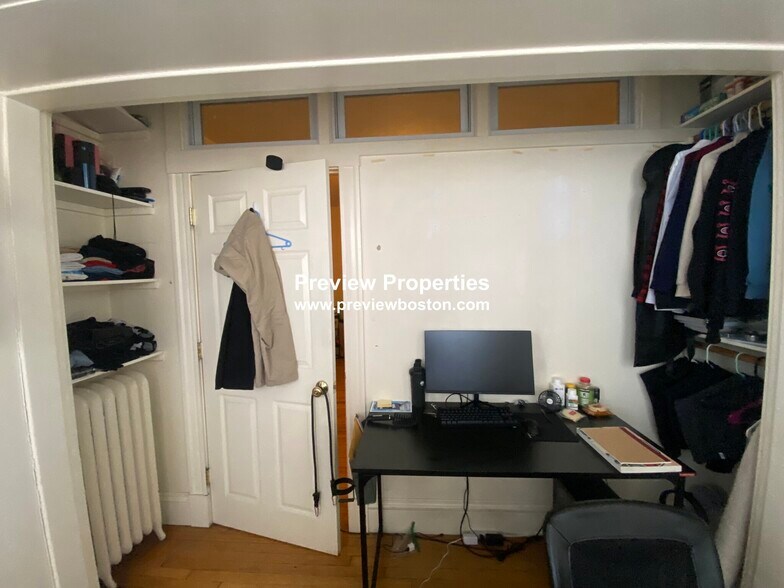 Building Photo - 50 Chester St