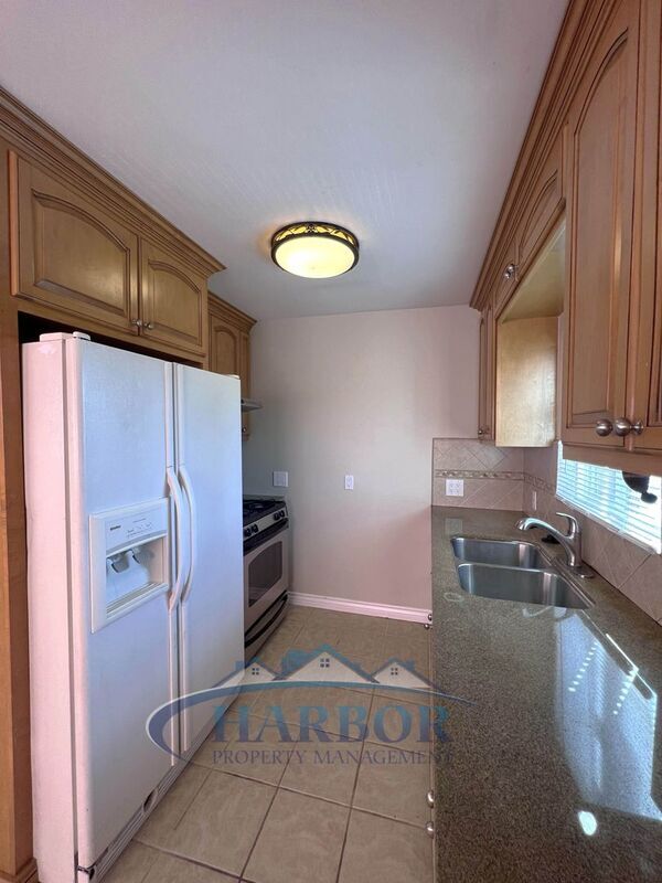 Building Photo - 1020-1024 S. Gaffey Street