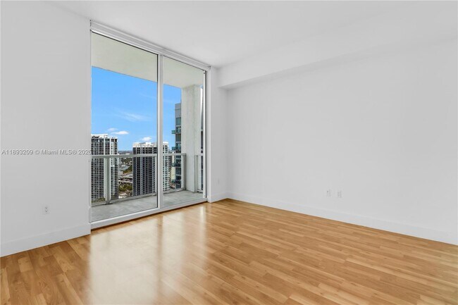 Building Photo - 55 SE 6th St