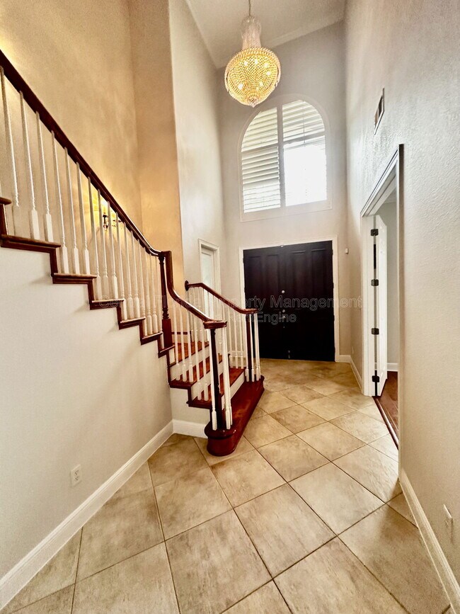 Building Photo - 5027 Keeneland Cir
