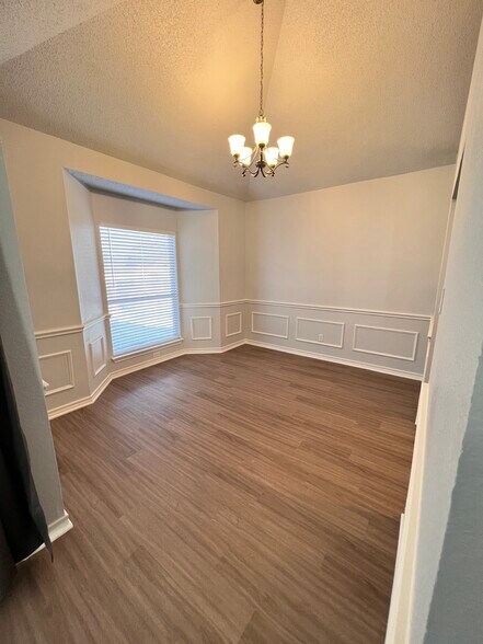 Building Photo - 808 Xavier Dr