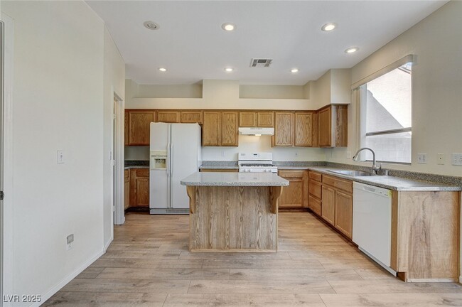 Building Photo - 3008 Hot Cider Ave