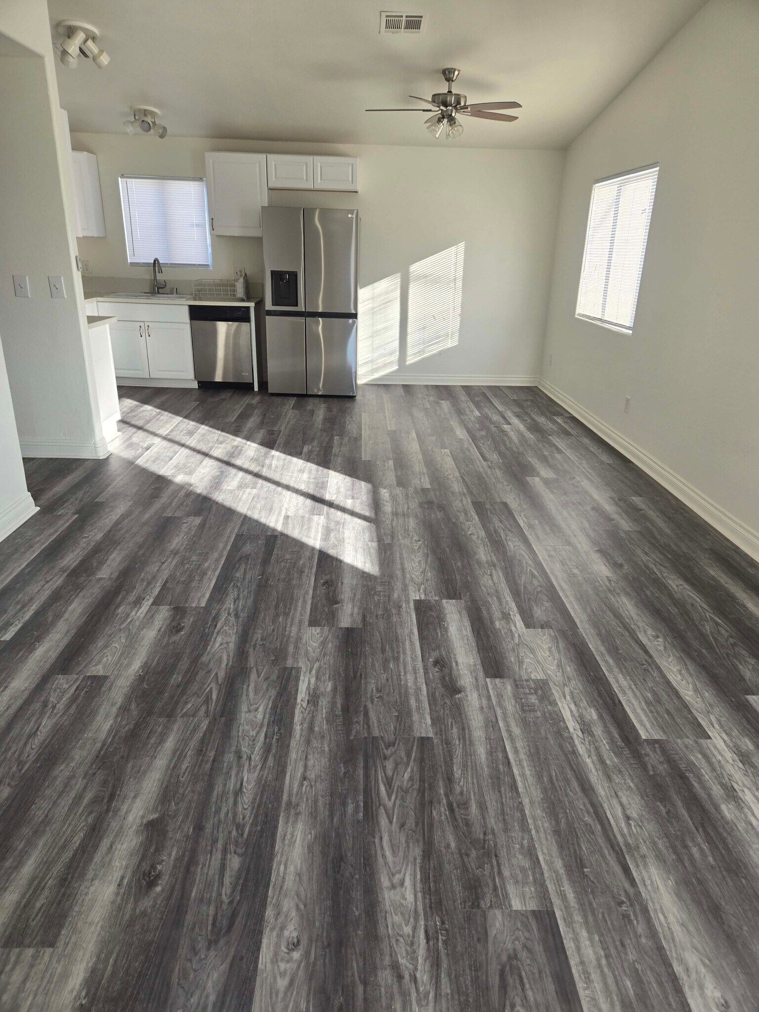 Building Photo - 1280 Blankenship Ave