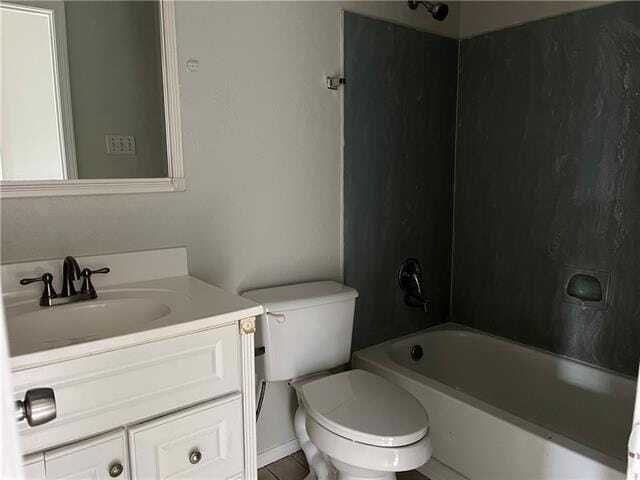 Building Photo - 14936 Curran Rd