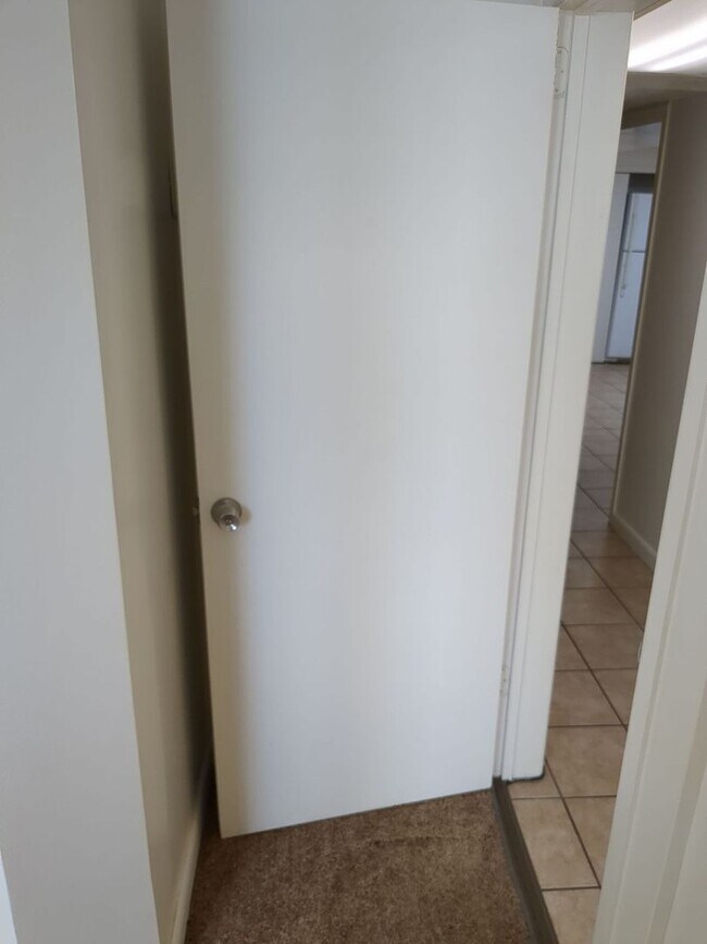 Building Photo - 8177 Darin St