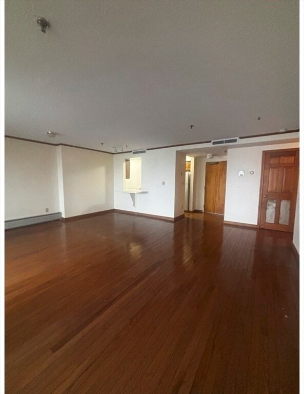 Building Photo - 1 A St