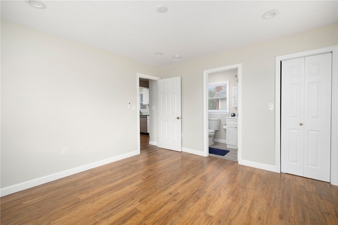 Building Photo - 21 Ashbrook Rd