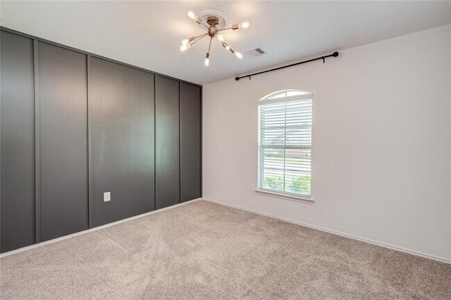 Building Photo - 9818 Jacy Creek Dr