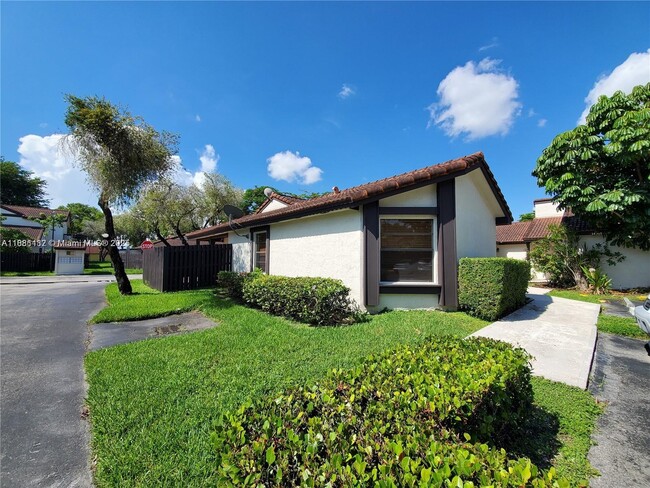 Primary Photo - 14965 SW 49th Ln