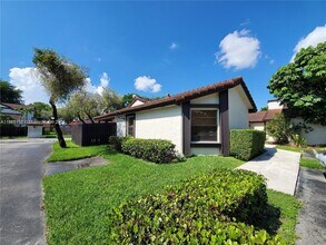 Building Photo - 14965 SW 49th Ln