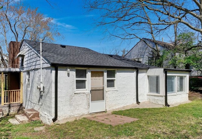 Building Photo - Coming Soon: Two Bedroom Ranch with Flex S...