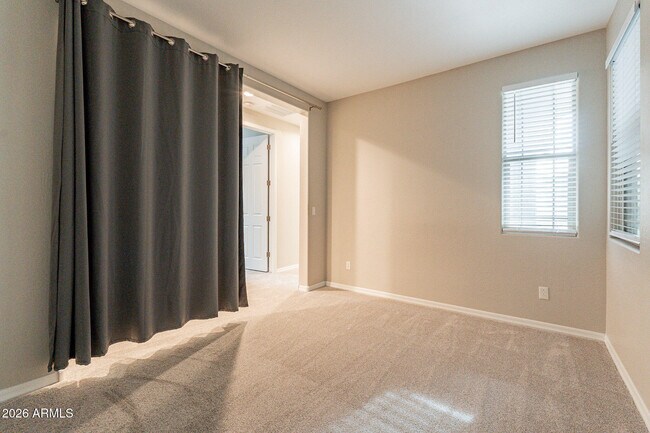 Building Photo - 11628 W Andrew Ln