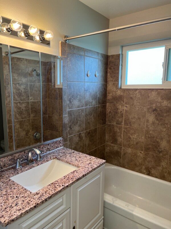 Building Photo - 6140 Gloria Dr