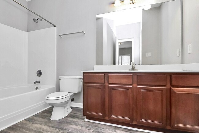 Building Photo - 141 Ross Moore Ave