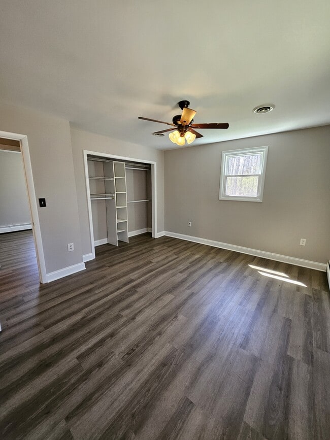 Building Photo - 4738 Grand Valley Rd