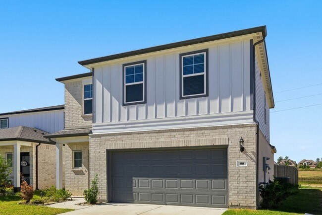 Primary Photo - 88 Ashe Juniper Wy