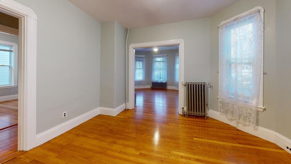 Building Photo - 106 Highland Ave