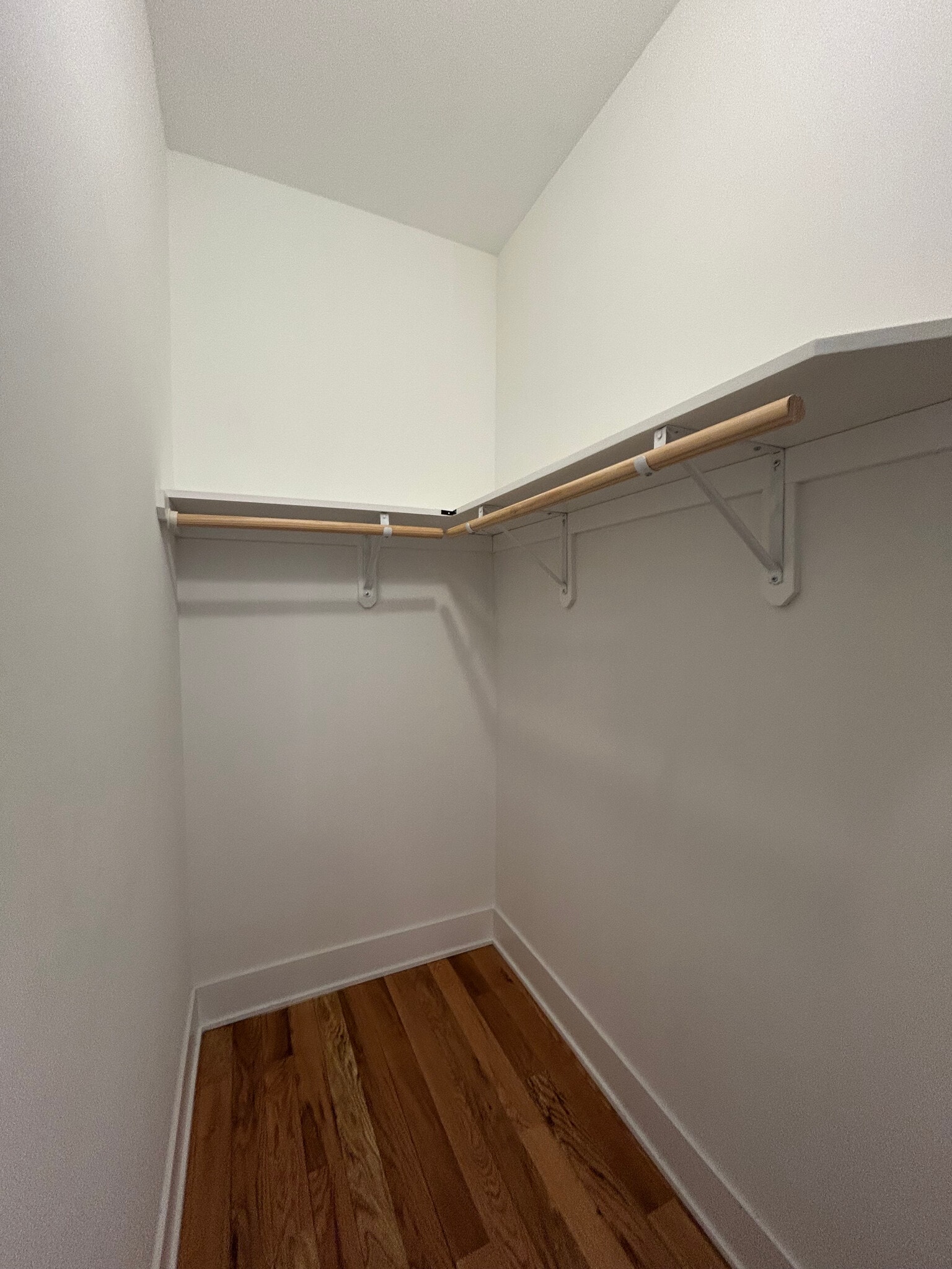 Building Photo - 338 Tudor Ct