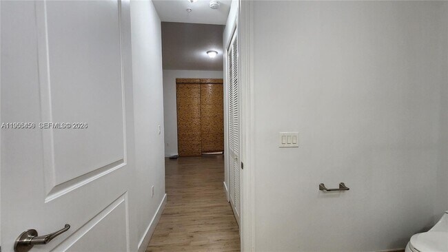 Building Photo - 1805 Ponce de Leon Blvd