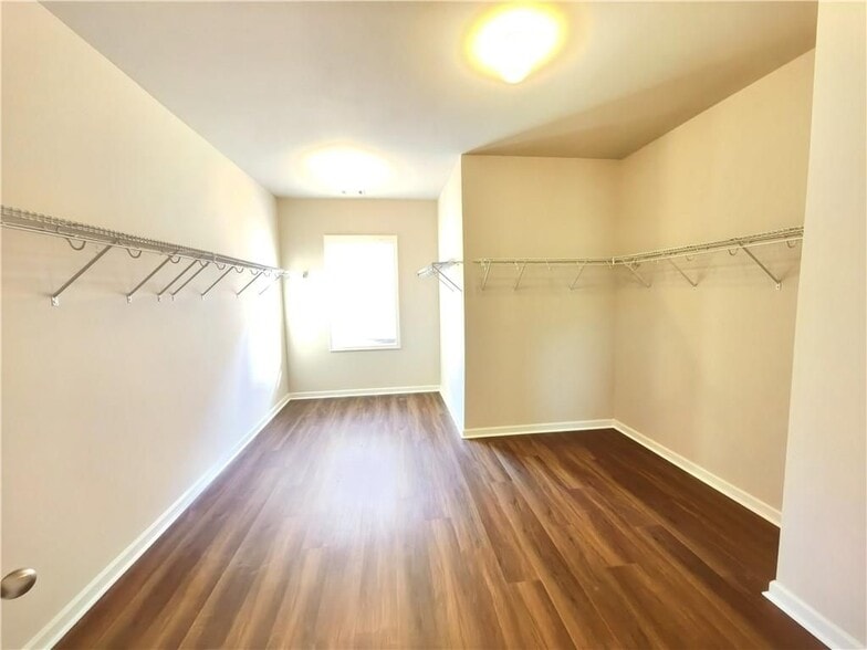 Building Photo - 3405 IVY FARM PATH