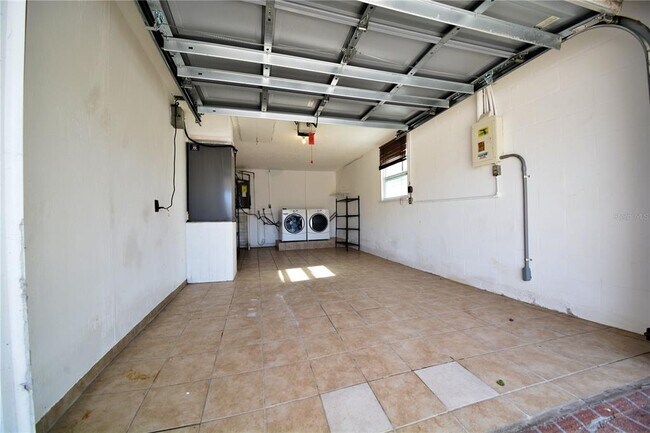 Building Photo - 13738 Melanie Ave