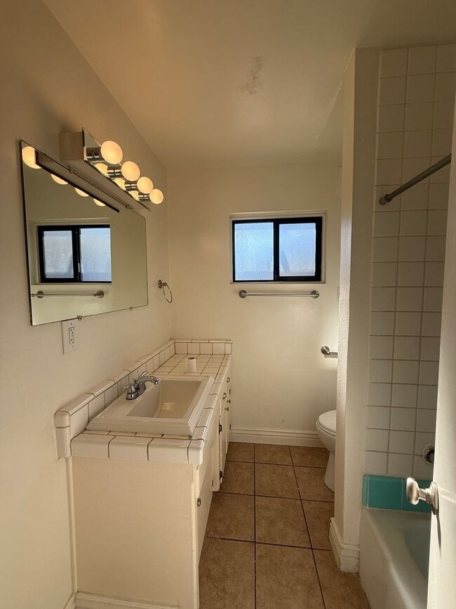 Building Photo - Orcutt Single Story Home on Cul-de-Sac with a Large Yard