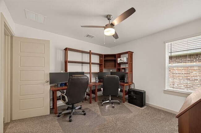 Building Photo - 1119 Kinder Sky Ln