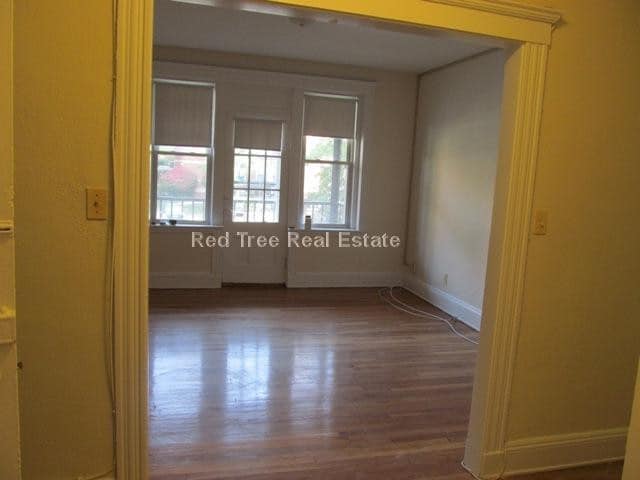 Building Photo - 135 Washington St