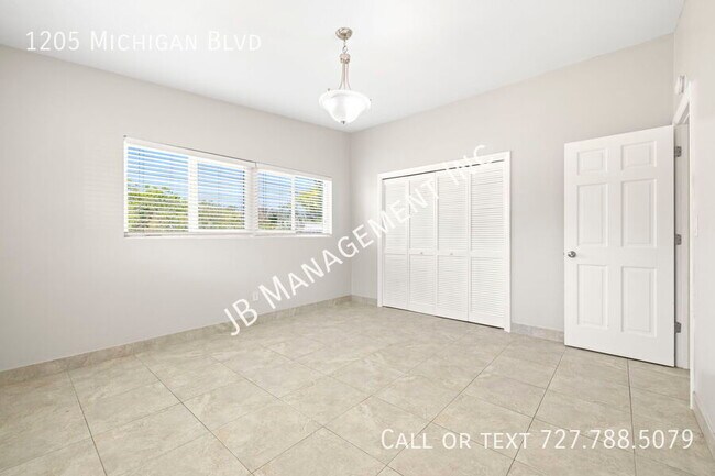 Building Photo - 1205 Michigan Blvd
