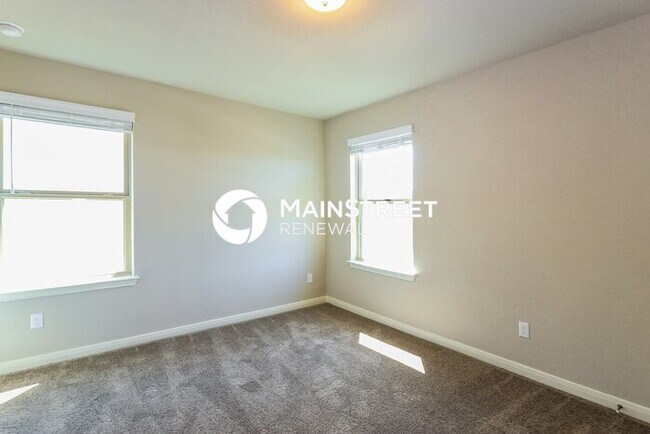 Building Photo - 4 Bedroom Pet-Friendly Home in San Antonio, TX with Main Street Renewal