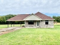 Building Photo - Chesterville Area