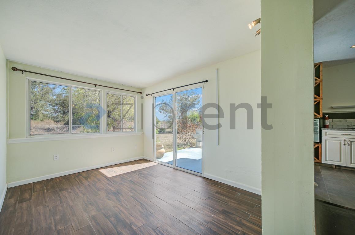 Building Photo - 2540 Sistina St