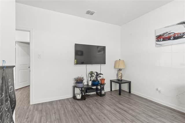 Building Photo - 3505 Riverside Dr