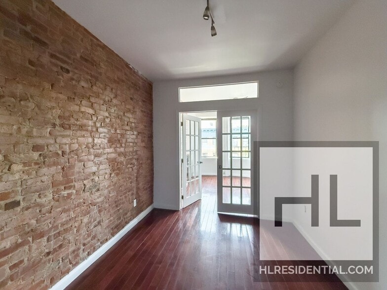 Building Photo - PROSPECT PLACE / 1-Bedroom, 1-Bathroom