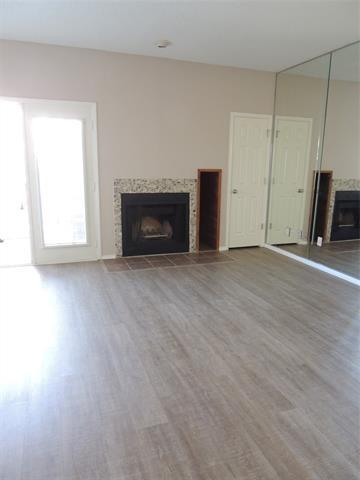 Building Photo - 3125 Sondra Dr