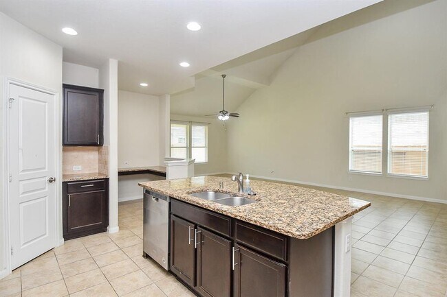 Building Photo - 30217 Live Oak Way