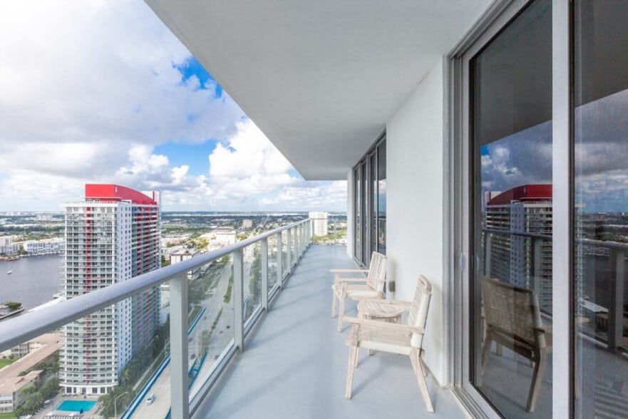 Building Photo - 4112 Jimmy Buffett Mem Hwy