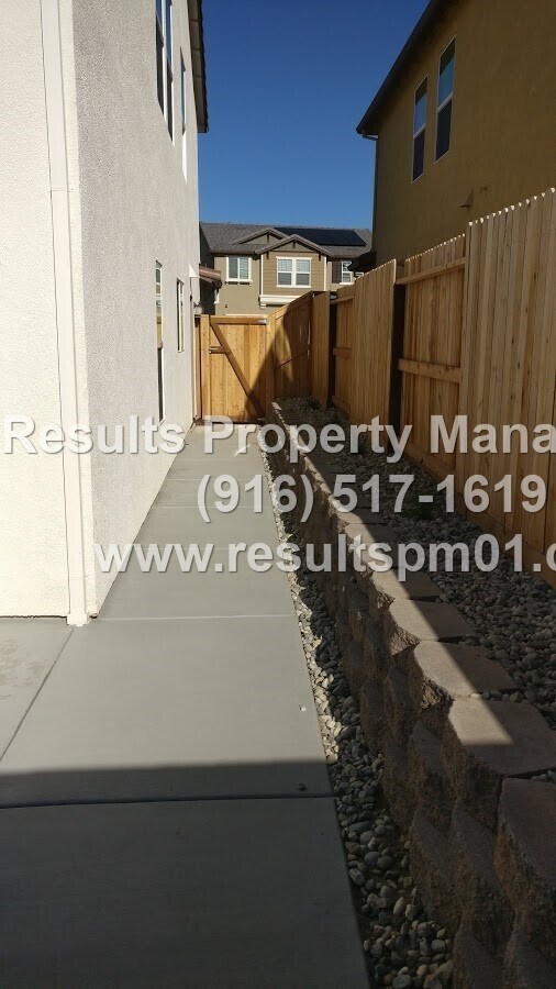 Building Photo - Lovely and Spacious 4 Bedroom Rocklin Home