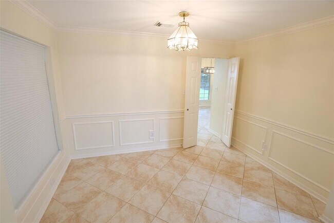 Building Photo - 23822 Hopewell Dr