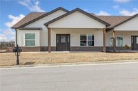 Building Photo - 51 Countryside Cir