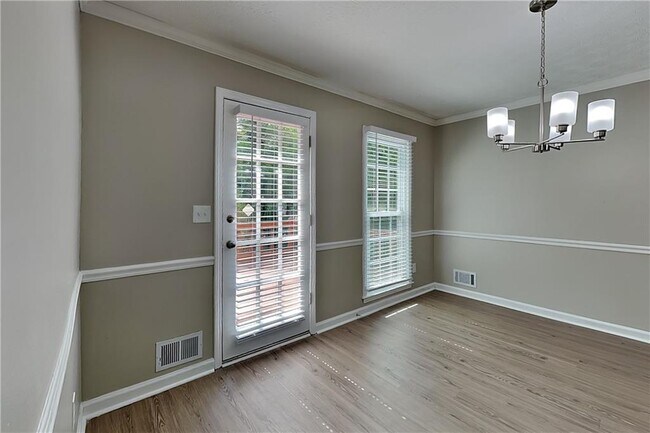 Building Photo - 1745 Spindle Top Ct SW