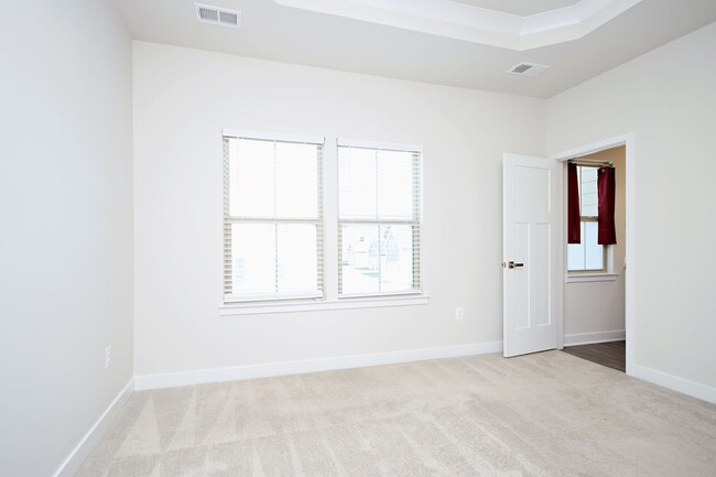 Building Photo - Pet Friendly Rivanna Village Townhome (Lea...