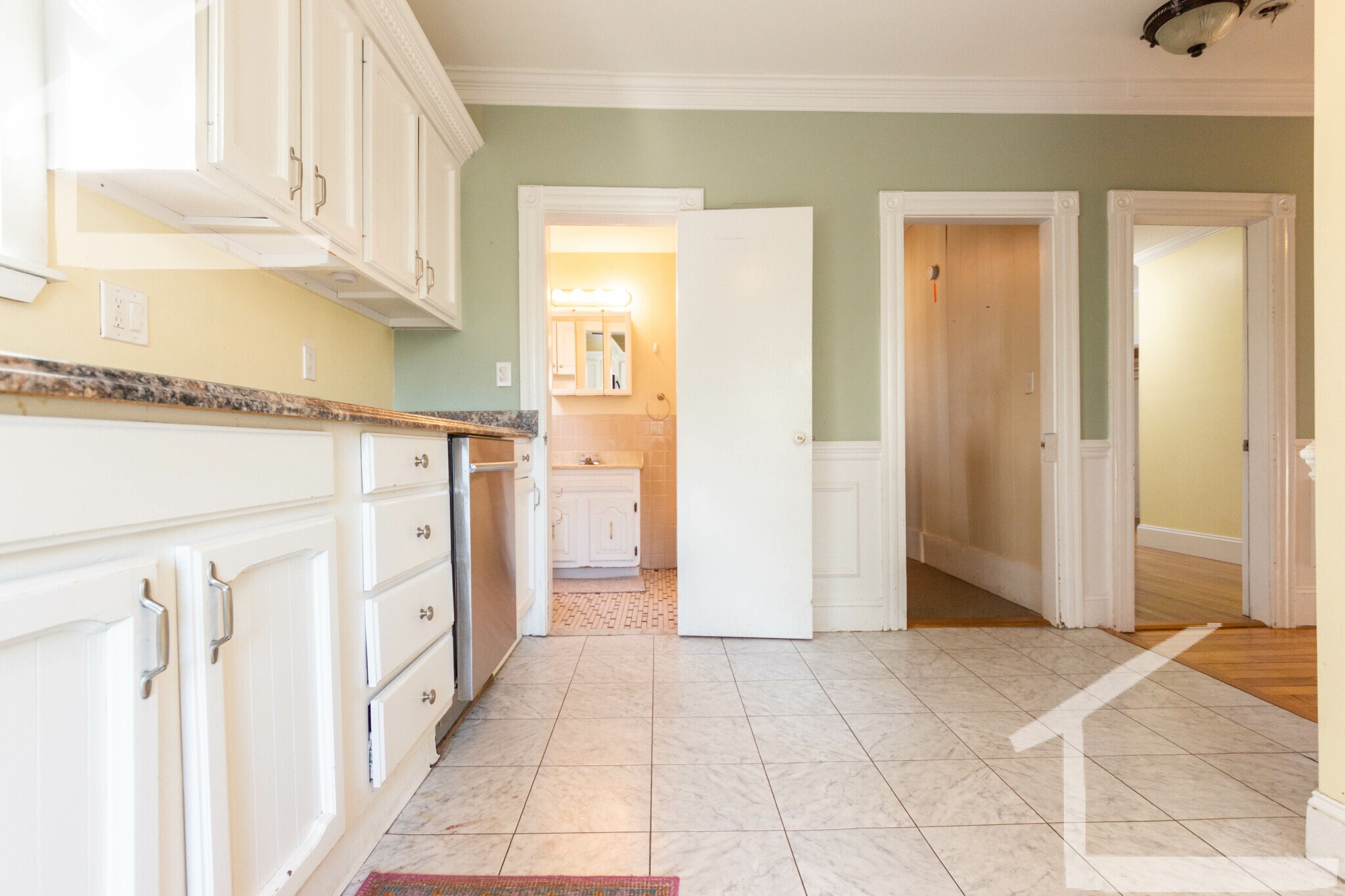 Building Photo - 57 Riverdale St