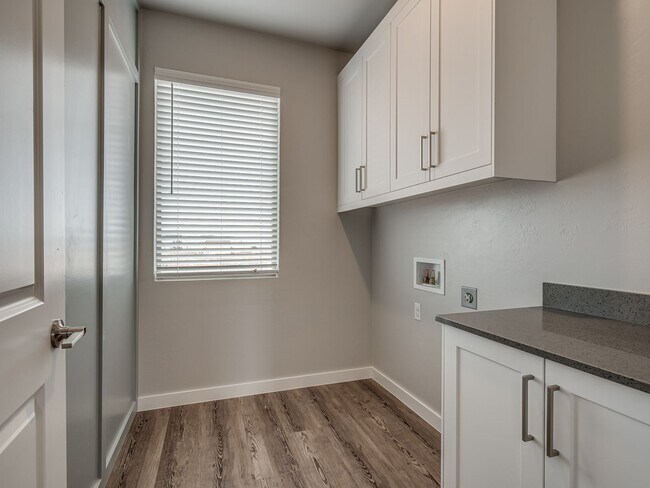 Building Photo - Beautiful New Construction Home in Edmond/Oklahoma City